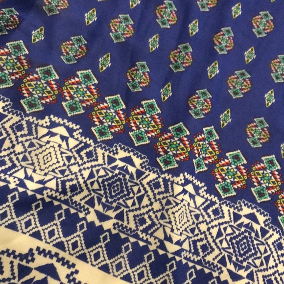 6/$20 GIRL’S size 10 cold shoulder dress - Picture 4 of 4